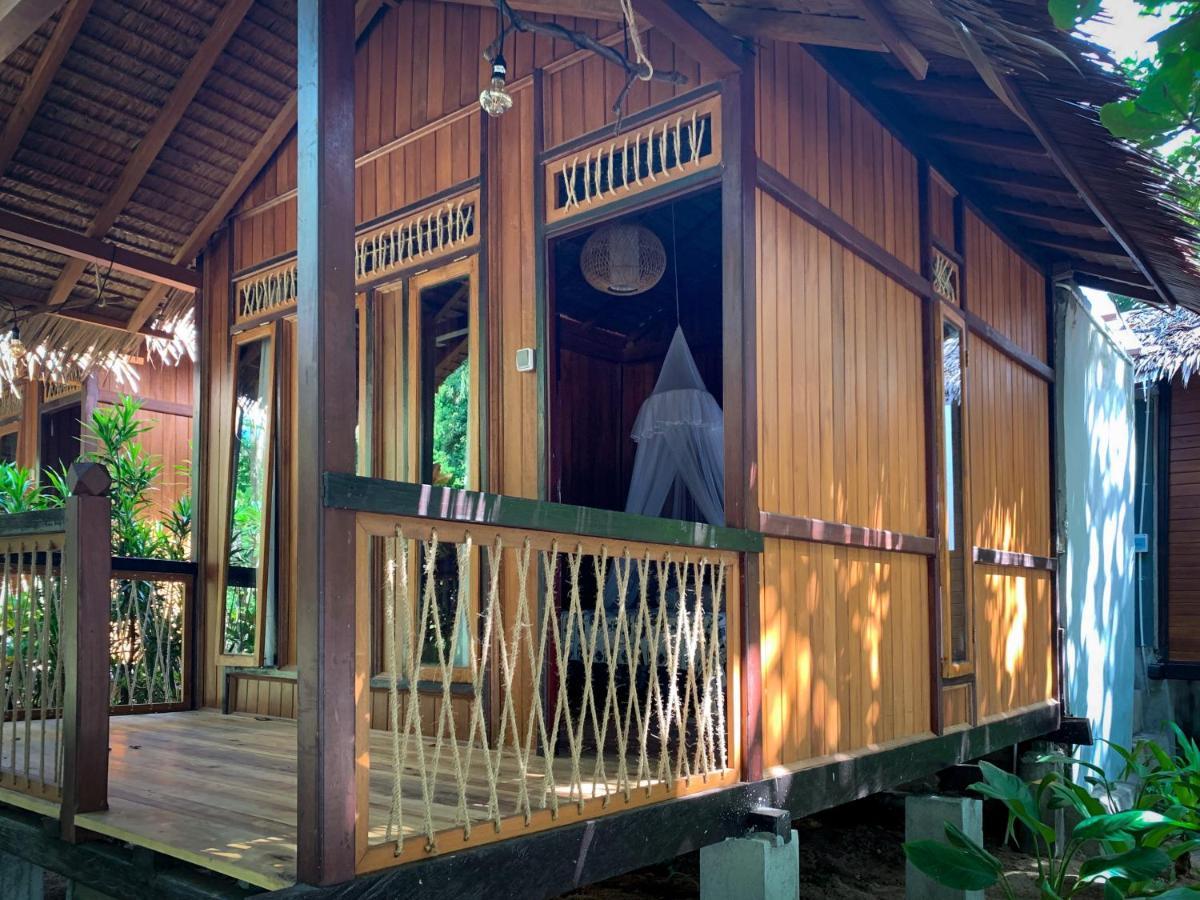 3Will Bunaken Dive Resort Exterior foto